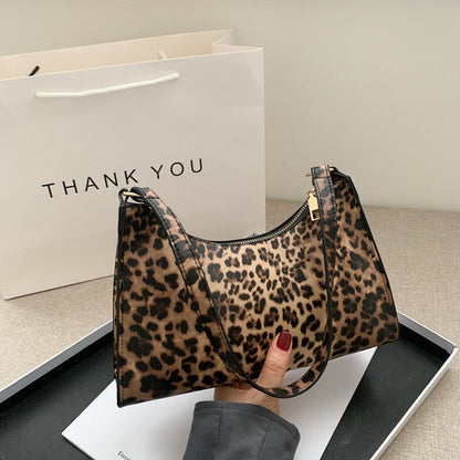 Celine Fashion Handbag Women Shoulder Bag Elegant Retro Purse